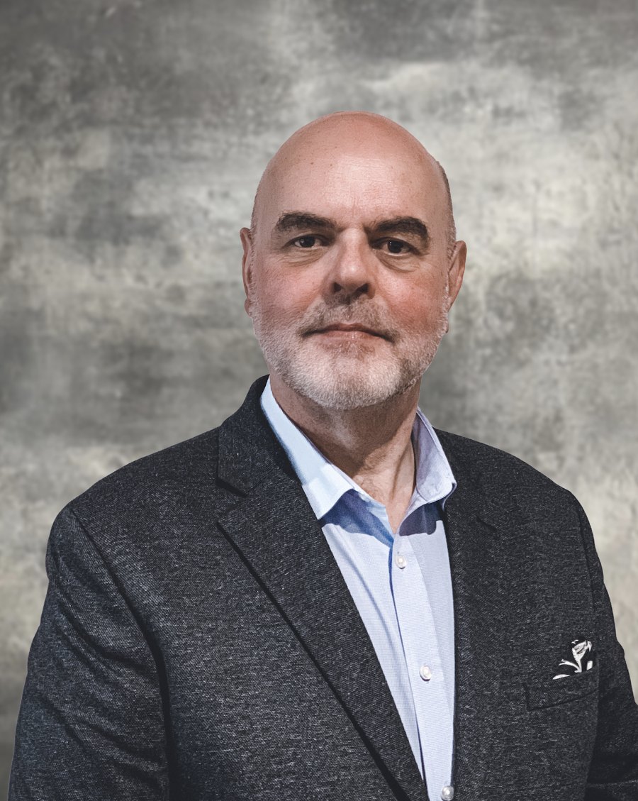 Portrait of Matt Hayden